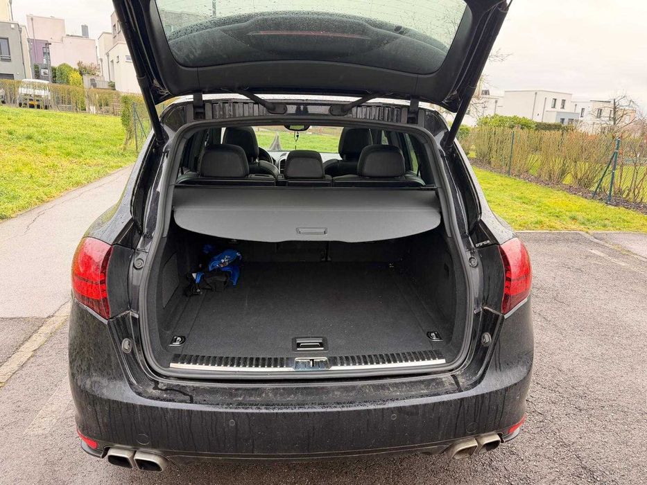 Porsche cayenne diesel V8 2014