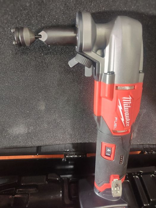 Milwaukee M 12 nożyce do blachy