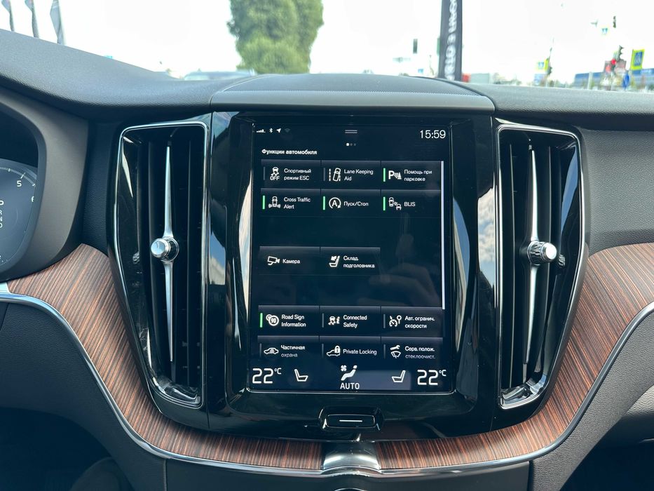 Volvo XC60 Momentum