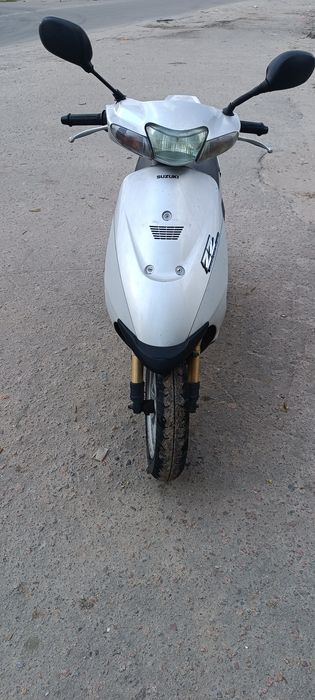 Продам скутер Сузуки ZZ