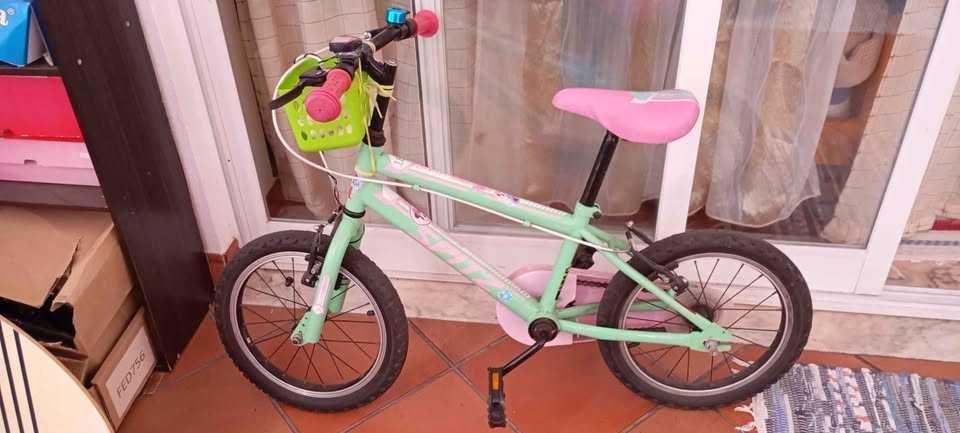 Bicicleta de criança - roda 16 - excelente estado