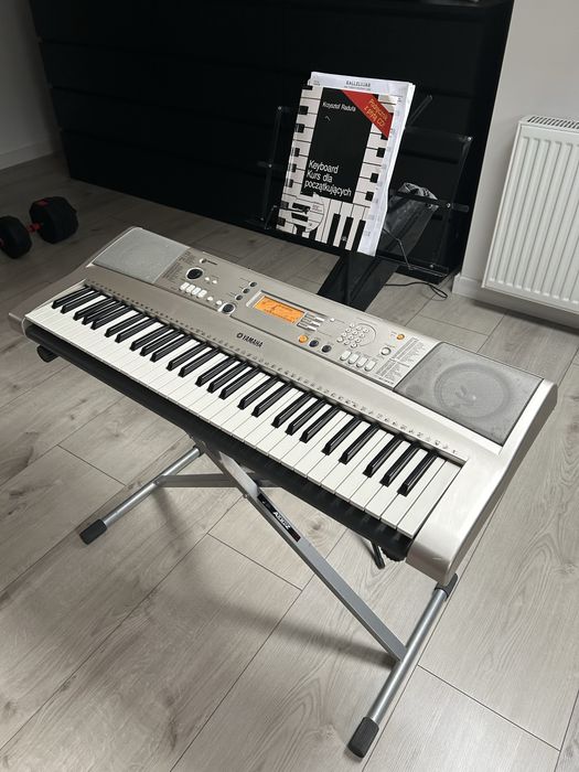 Keyboard Yamaha PSR-E313