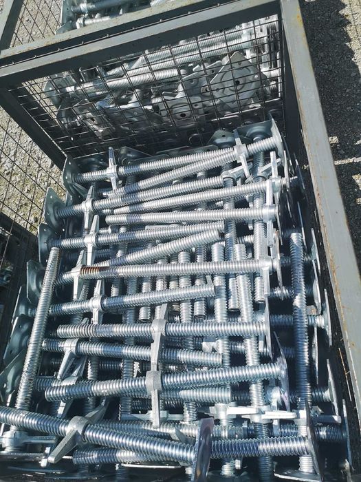 Elewacyjne nowe kompletne rusztowanie stalowe Plettac wysokość 10,4 m x 15 m długie = 155m2