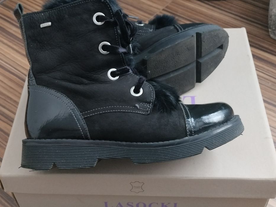Botki  czarne skórzane Lasocki rozm. 35