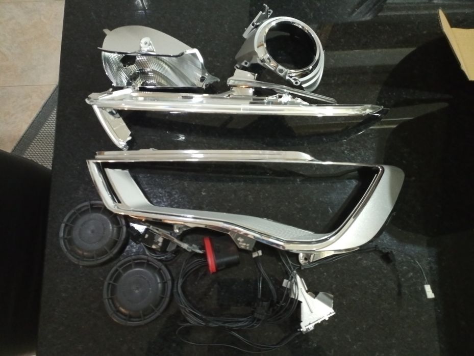 Acessórios de farol Audi A3 8v