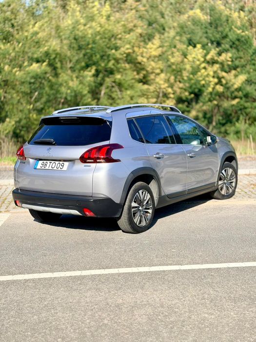Peugeot 2008 1.2 PureTech 110 - Allure