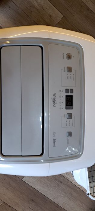 Klimatyzator przenośny Whirlpool PACW29COL – 2,8 kW, sprawny