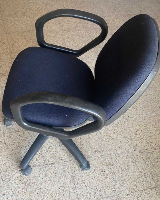 Cadeiras de escritório azuis