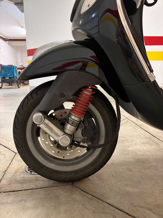 Scooter Vespa Sprint 125