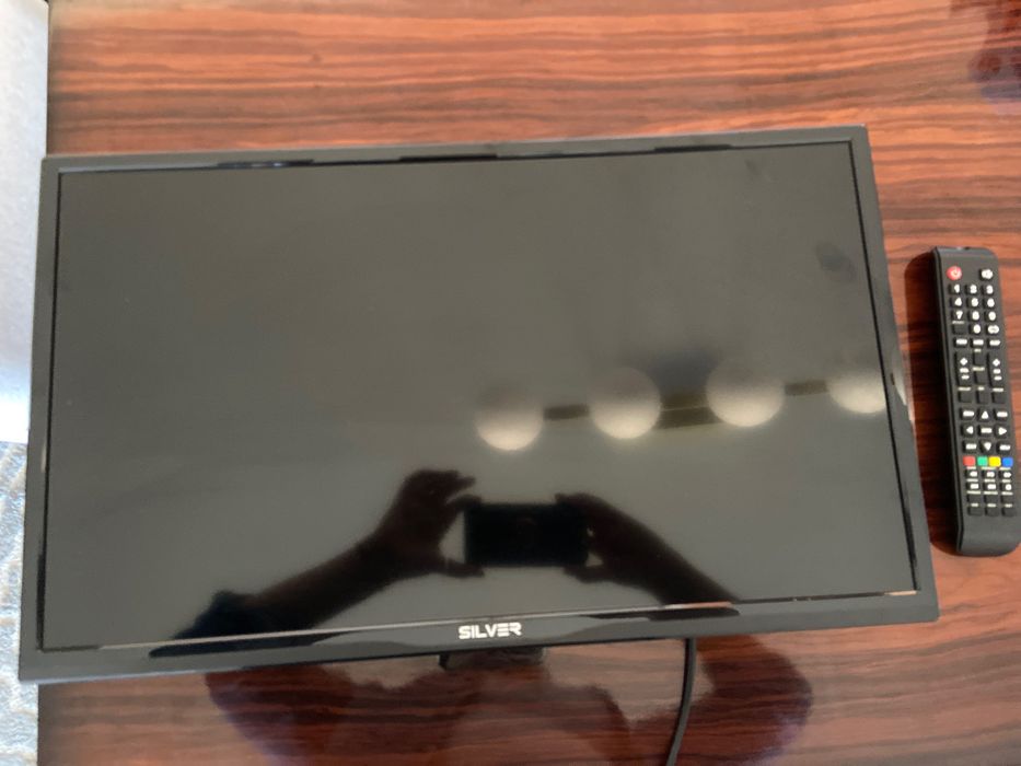Tv led 24” Silver