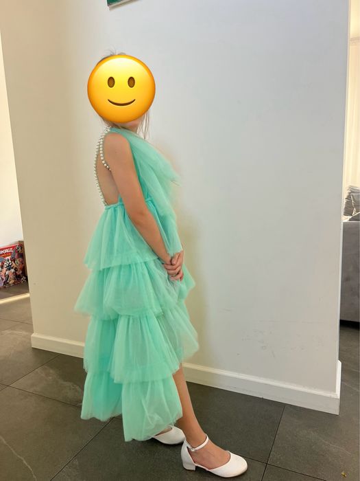 Нарядна сукня з фатіну кольору тіффані для дівчинки 6-7 років