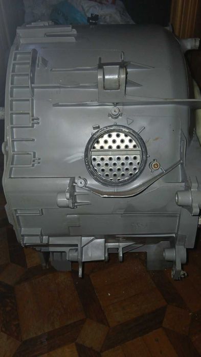 запчастини. Пральна машинА Zanussi Lindo100