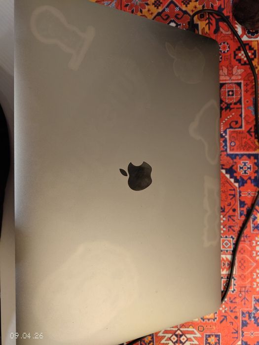 MacBook PRO 2,9 czterodrzwiowy core i7 16mb pamieci  500 gb dysk