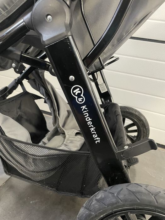 Carrinho de bebe kinderkraft 3 em 1