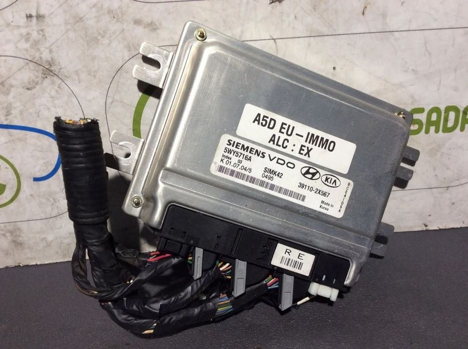 Centralina Motor Kia Rio 1.5 Gasolina ano 2005  5WY5716A  39110 2X567