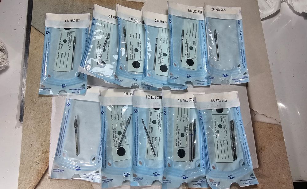 Zestaw frezów do opracowania skórek