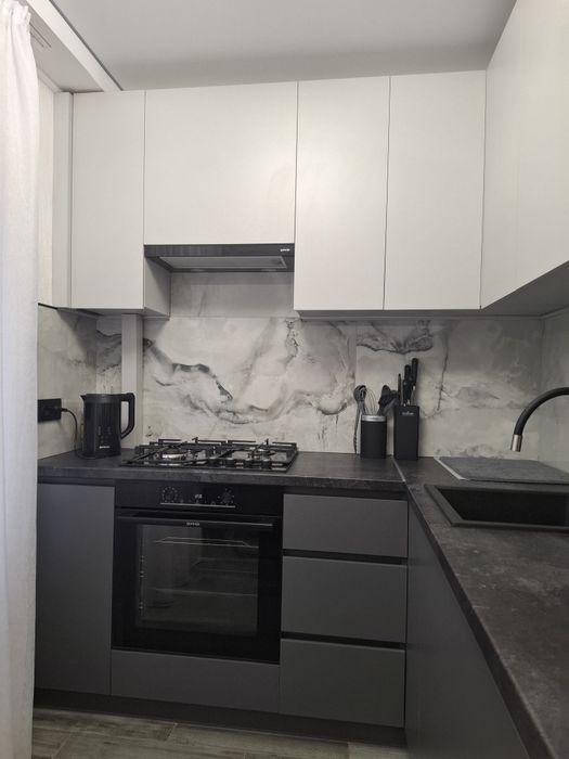 Продажа 2 кім.Космічний р-н!