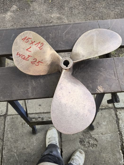 śruba napędowa jacht motorówka