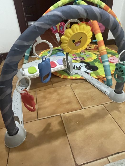 Tapete atividades bebé com piano musical