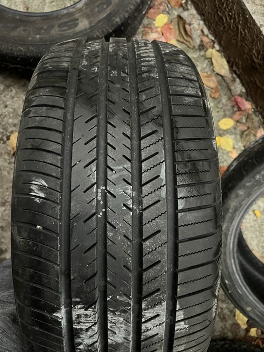 Продам две шини force uhp 235/40R19 идеал 2019 без латок шишек срочно