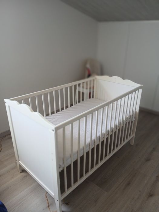Cama para bebe ..
