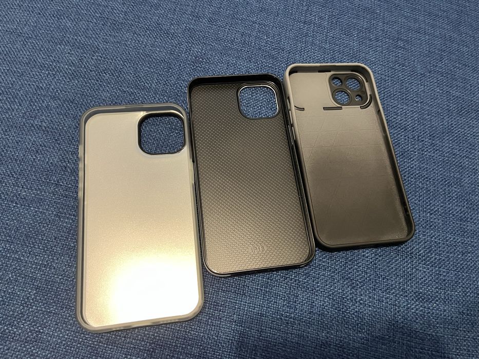 Чохли на Айфон 13