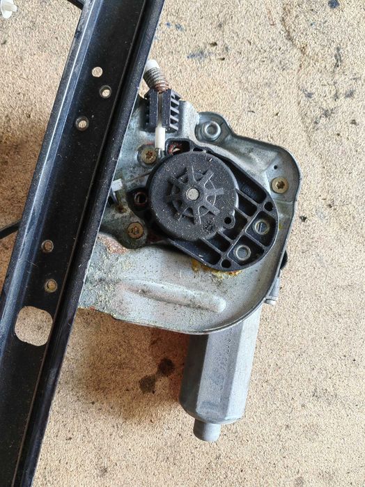 Elevador frente direito (lado passageiro) Bmw X5 E53