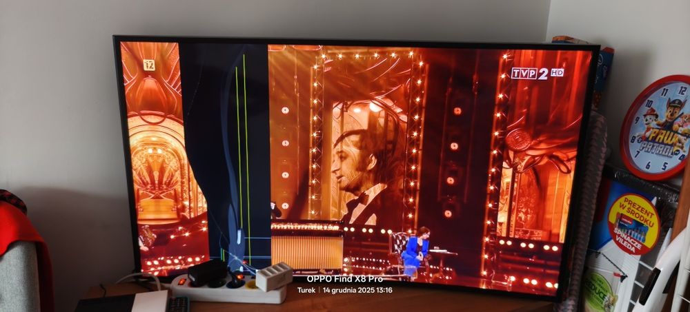 Telewizor Samsung 49 cali, grający!curved! Lekko uszkodzony!