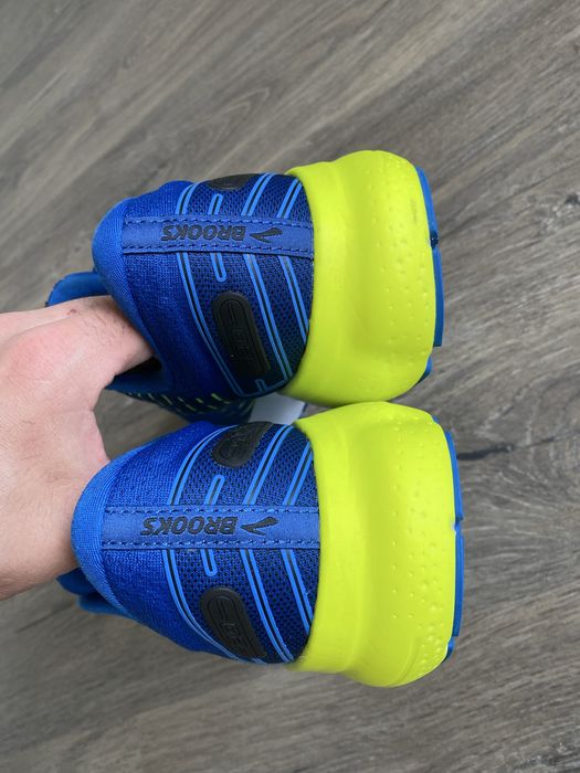 Кроссовки Brooks Оригинал Размер 45,5 - 29,5 см