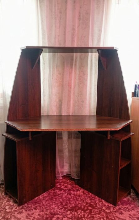 Продам письменный стол