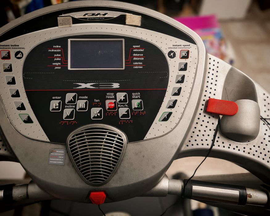 Passadeira elétrica BH fitness X3 Bom Estado