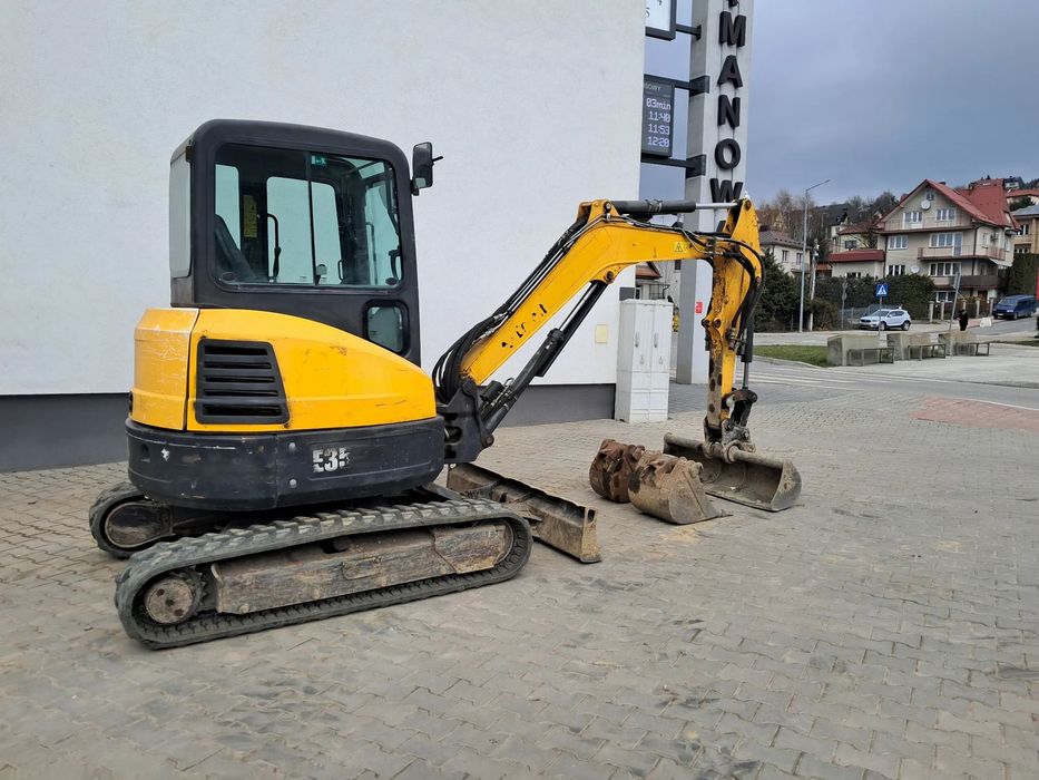 Bobcat E 35 * 3 łyżki * 3.5T *szybkozłącze * dodatkowe linie hydrauliczne * 2016r KUBOTA silnik 24.4KW * zero obrys * 3130 mtg *waga 3500 kg mini KOPARKA U36 303.5 8035 ET35 EZ35 ECR 38 U35  Bobcat e35 minikoparka 2016 3,5 t 3500kg sprawna kubota cat yanm