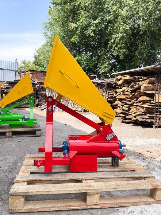 Подрібнювач гілок. Измельчитель веток на трактор