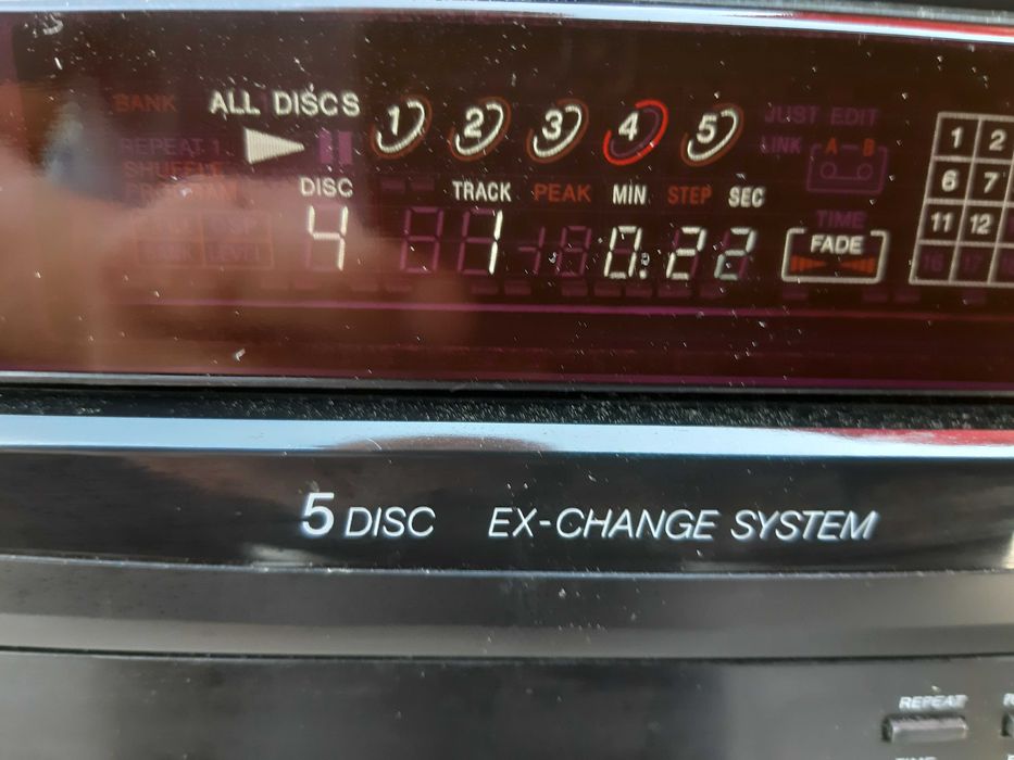 Odtwarzacz CD Sony CDP-C265