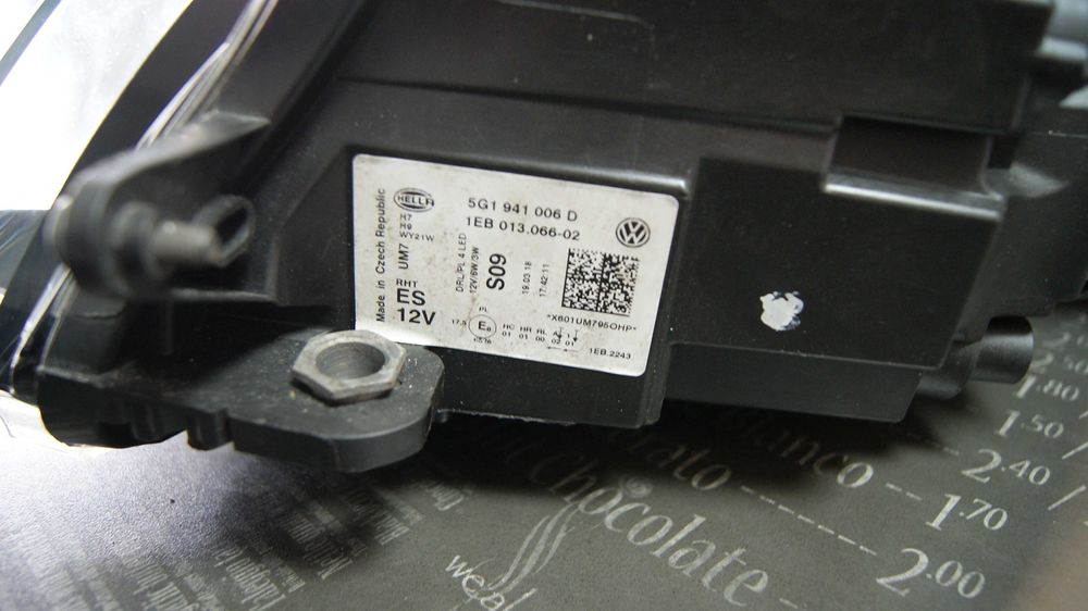 VW Volkswagen Golf VII 7 LIFT FL lampa PRAWA LEWA reflektor  LED 17-