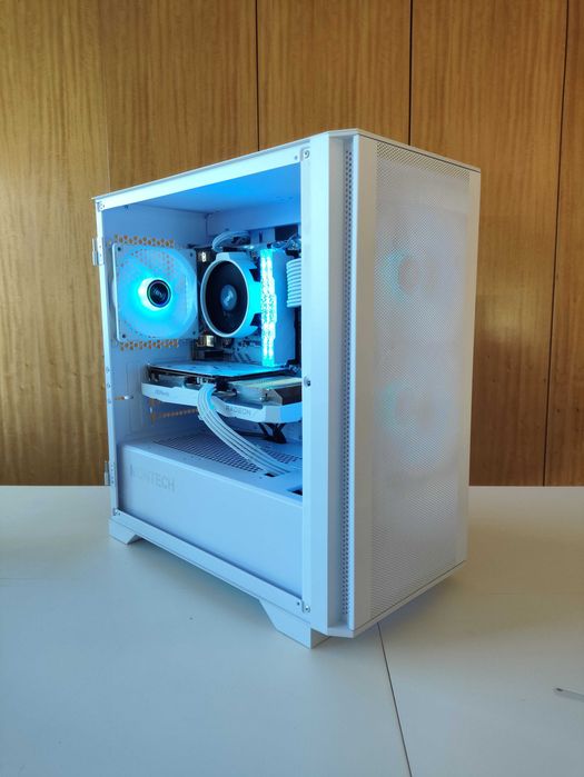 Montagem de Computadores Personalizados