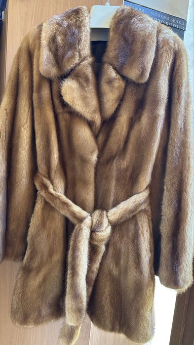 Продам норковую шубу Soft Gold