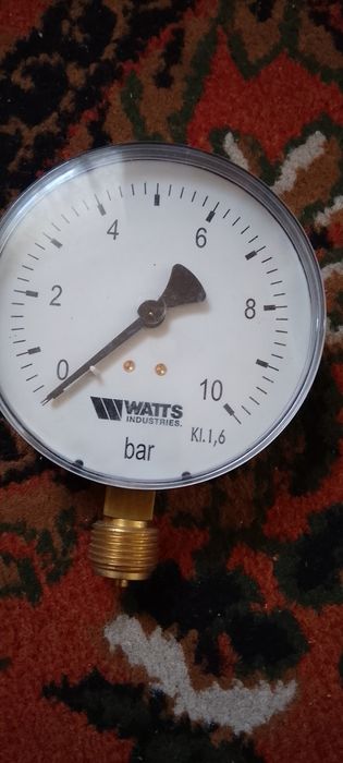 Маномитр давления  watts