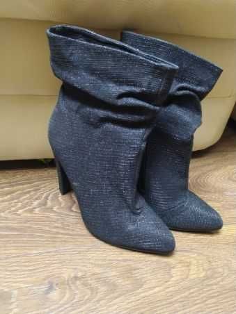 Botki brokatowe 36 czarne