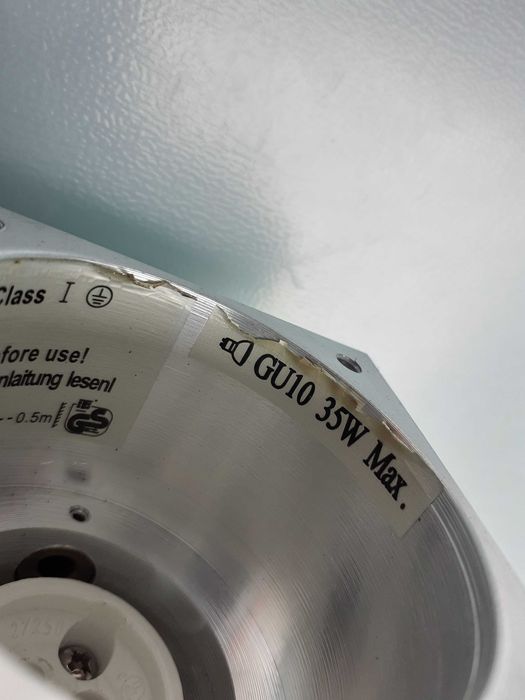 Foco de parede com lâmpada GU10 incluída