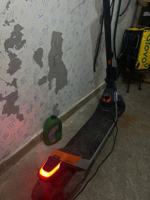 електросамокат Ninebot Segway P65