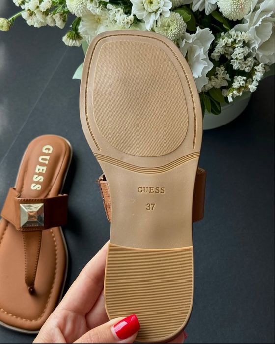 Шкіряні guess в'єтнамки 37 р.