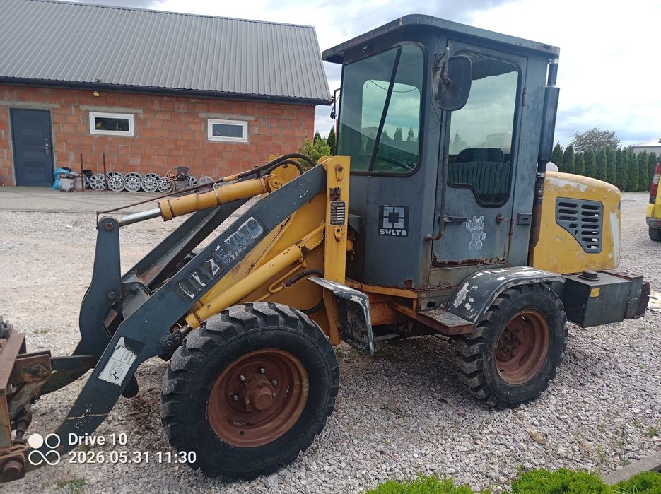 Mini ladowarka ładowacz 1000 kg udzwigu zamiana na mini koparka