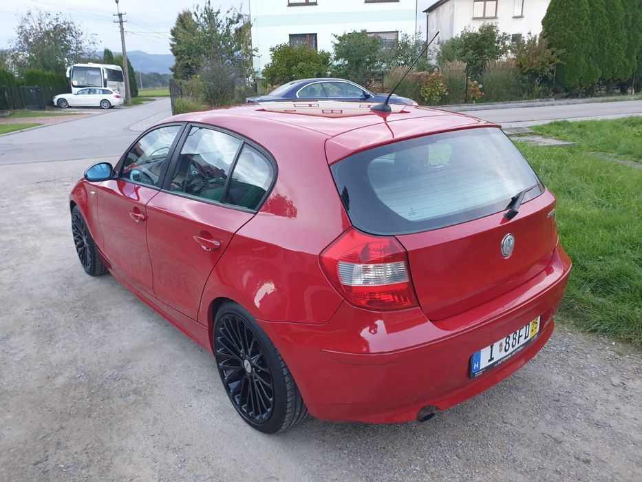 Piękna BMW E87 118i silnik 2.0 KARMESINROT el.fotele tylko 140000km !