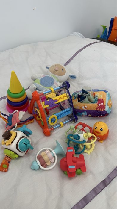 Розвиваючі іграшки, пірамідка, трикутник