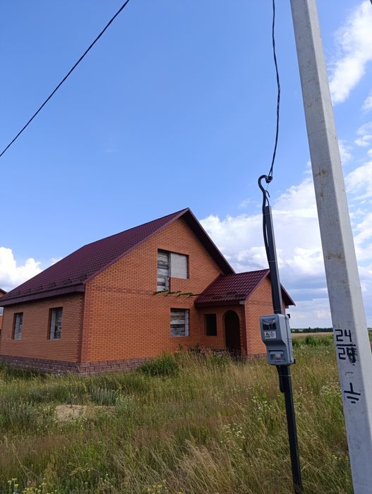 Продам незакінчене будівництво( зруб)