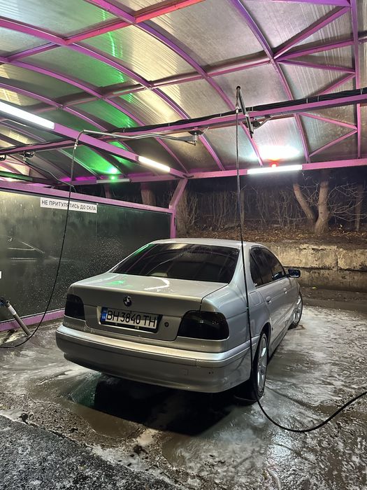 BMW E39 520I 2001р