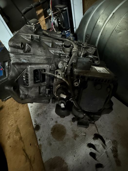 Caixa de velocidades Peugeot 1.6 HDI ano 2012 automático