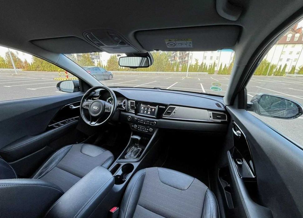 Kia Niro Hybrid Авто з Європи