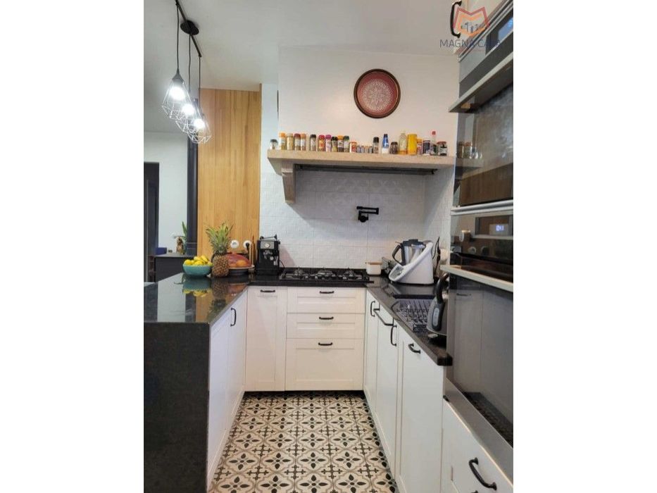 Moradia, Pinheiro Loures, Loures